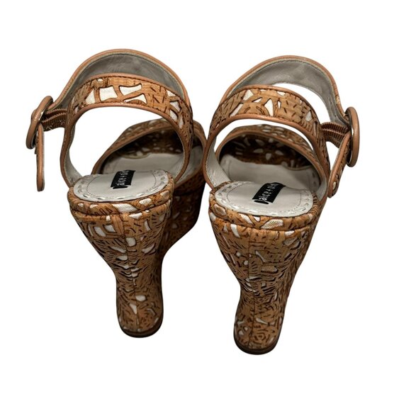 Alice + Olivia Jana Laser Cut Cork Wedge Heel Sandals Size 36.5, 6.5 $350 - Picture 8 of 12